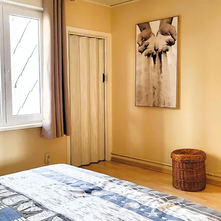 Bonair Gezellig In Hartje Wenduine